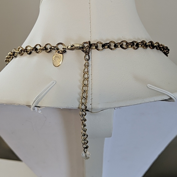 Black & Gold Statement Necklace - Picture 3 of 3